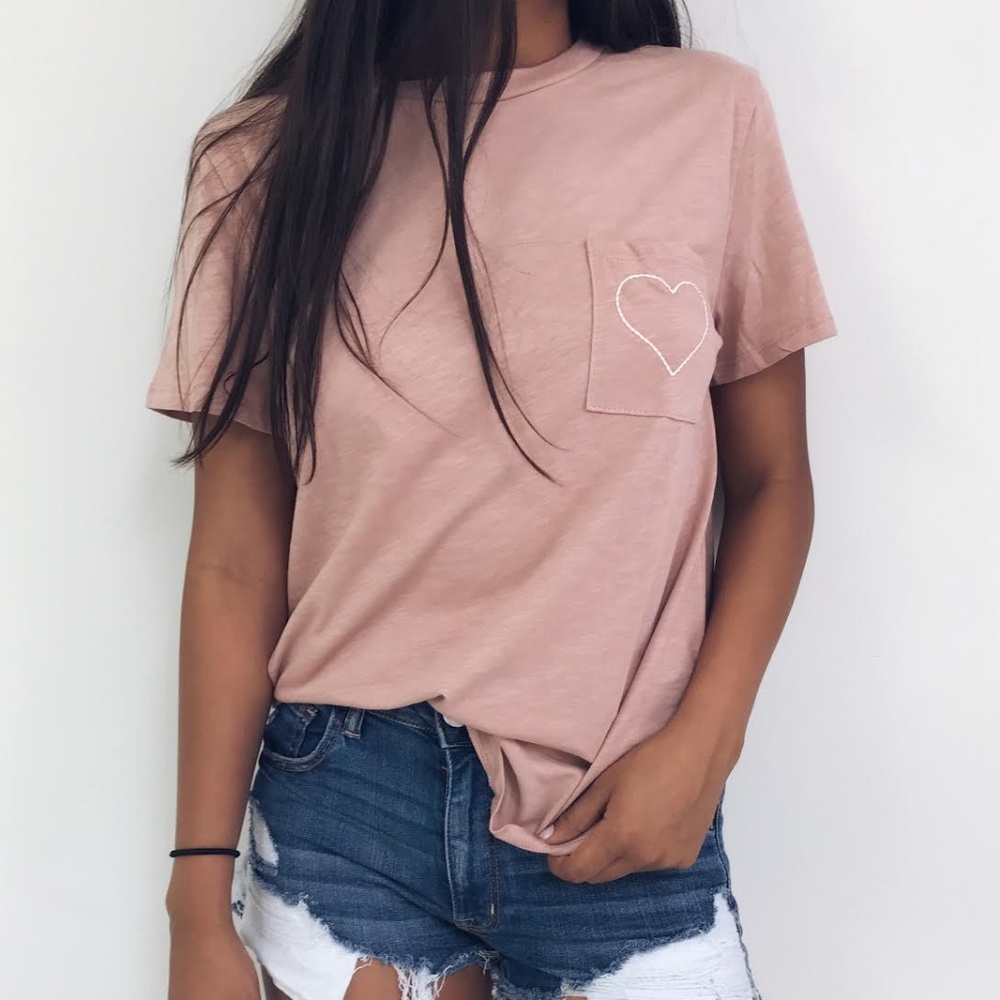 SOLD OUT // Mauve Heart Pocket Graphic Tee - Picture 3 of 5